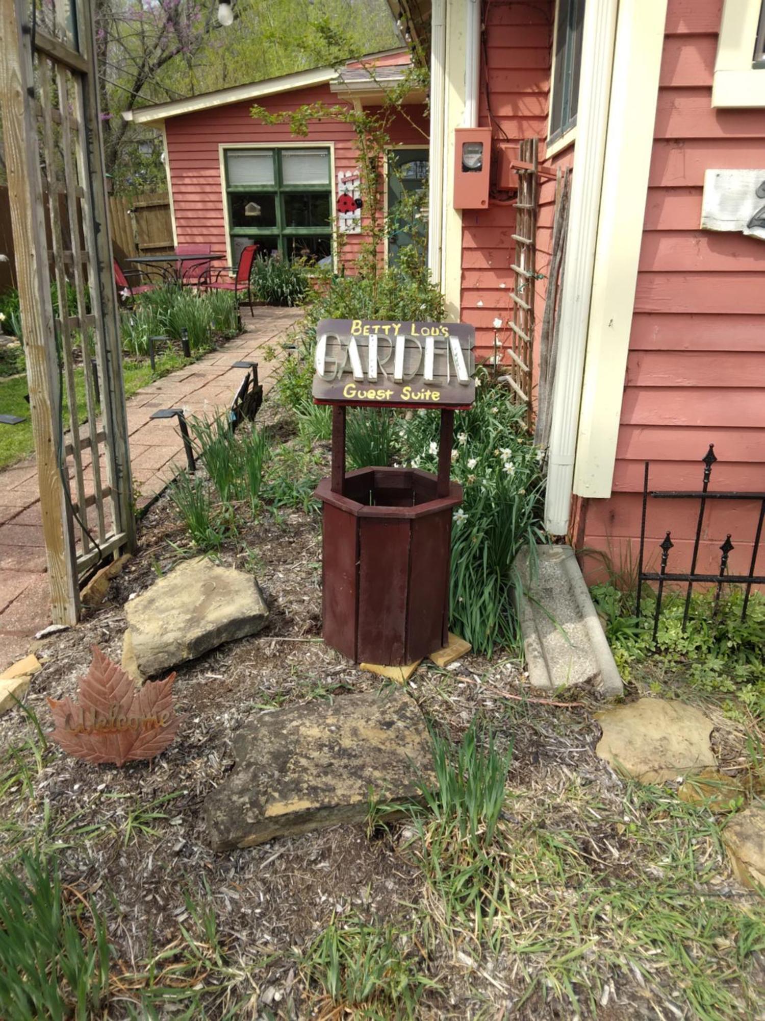 Betty Lous Garden Panzió Nashville Kültér fotó
