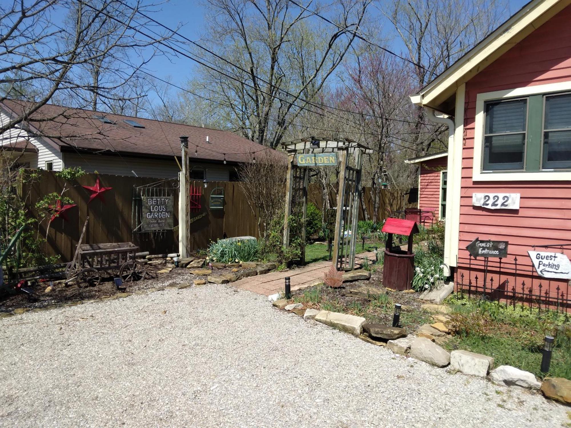Betty Lous Garden Panzió Nashville Kültér fotó